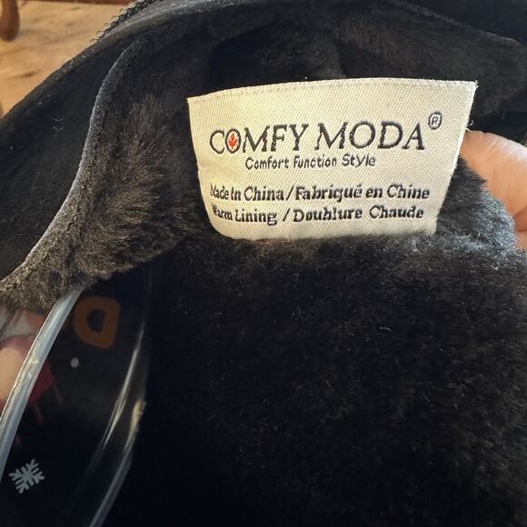 Comfy Moda Canada Black Suede water Resistant Insulated Tall Boots Womens 9 EUC - Picture 9 of 12